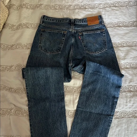 Levi’s 501- Classic High-Rise Straight Leg Blue Jeans - Picture 8 of 9